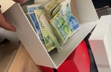 اعتقال مشتبه من نحف وضبط آلاف الشواكل وشيكات بمليون شيكل